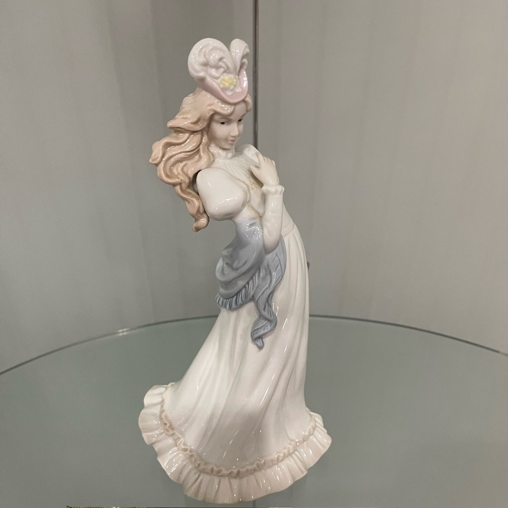 Nadal Figurine see photos